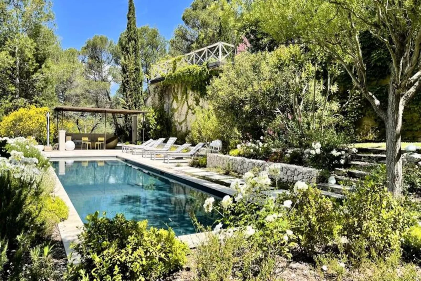 Superbe Villa Avec Vue, Entre Aix En Provence Et Luberon