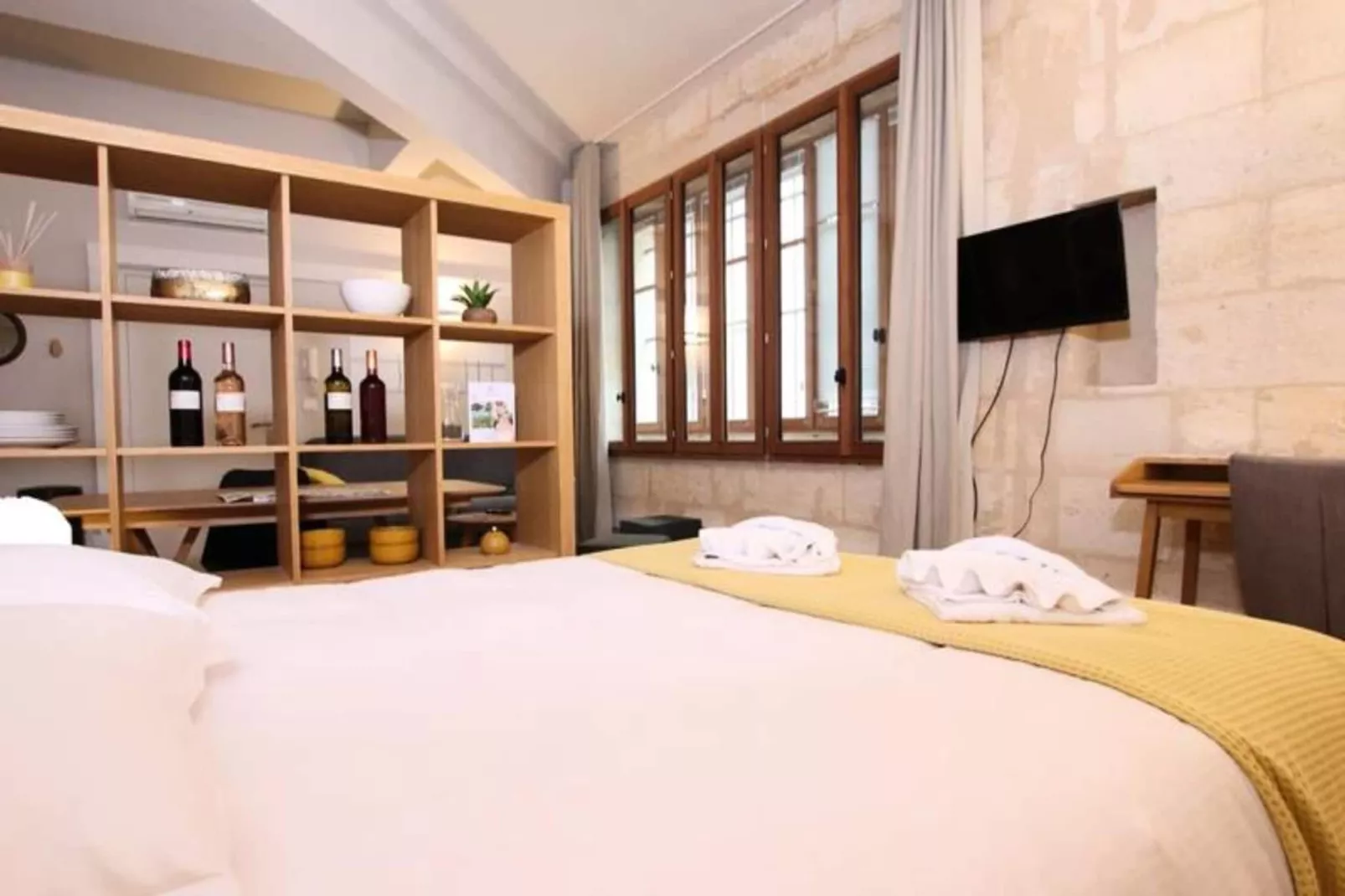 Superbe Appartement Typiquement Bordelais En Hypercentre Pour *4 Personnes*