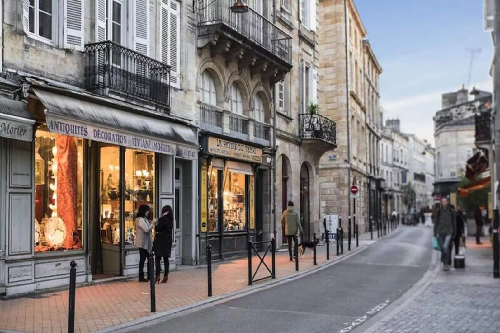 Appartement Avec Cachet En Duplex De 2 Chambres Situé Vers La Gare St-jean
