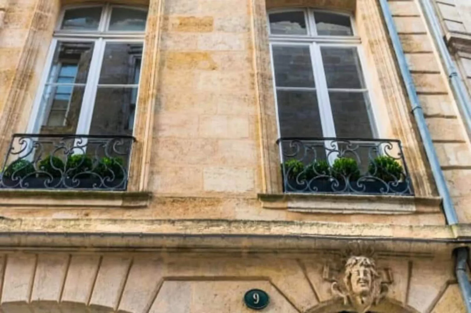 Studio D'architecte Charmant Dans Un Immeuble Du Xviii&egrave;me Dans Le Centre