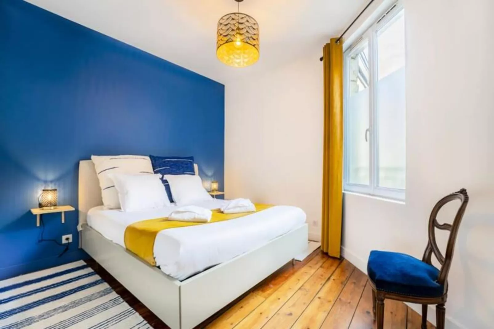 Charmant Et Rayonnant Appartement De 55 M&sup2; Situ&eacute; Dans Le Coeur De Bordeaux