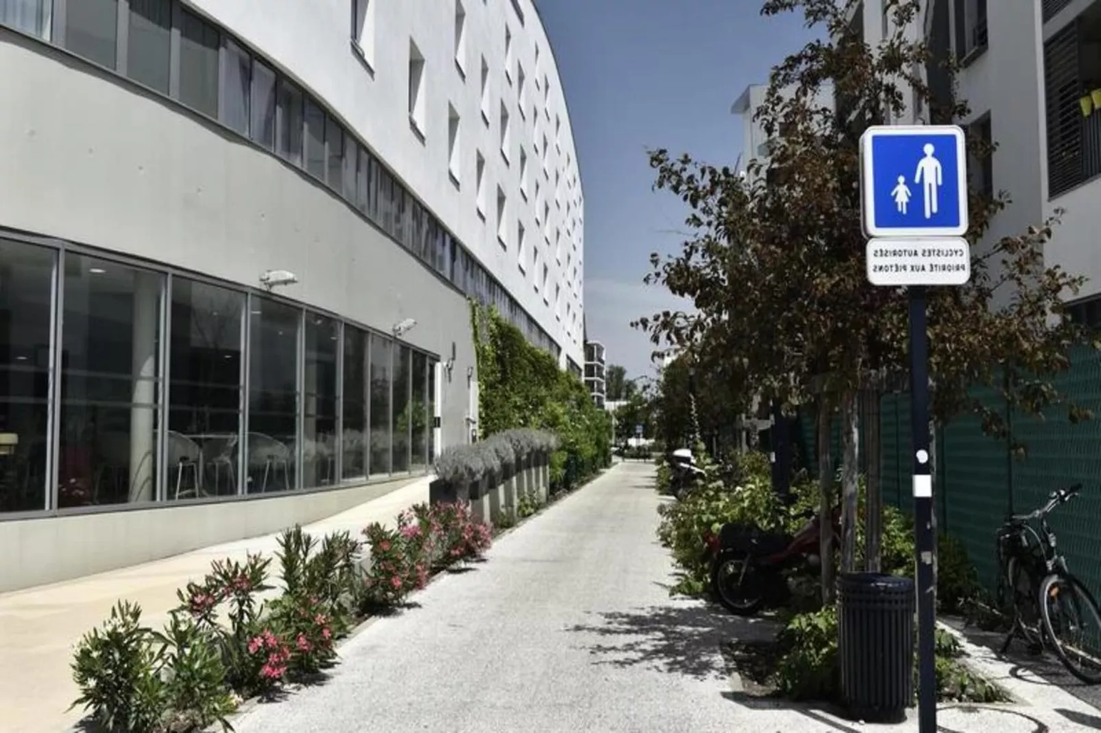 Appart'Hôtel Mer & Golf Bordeaux Bassins à Flot***