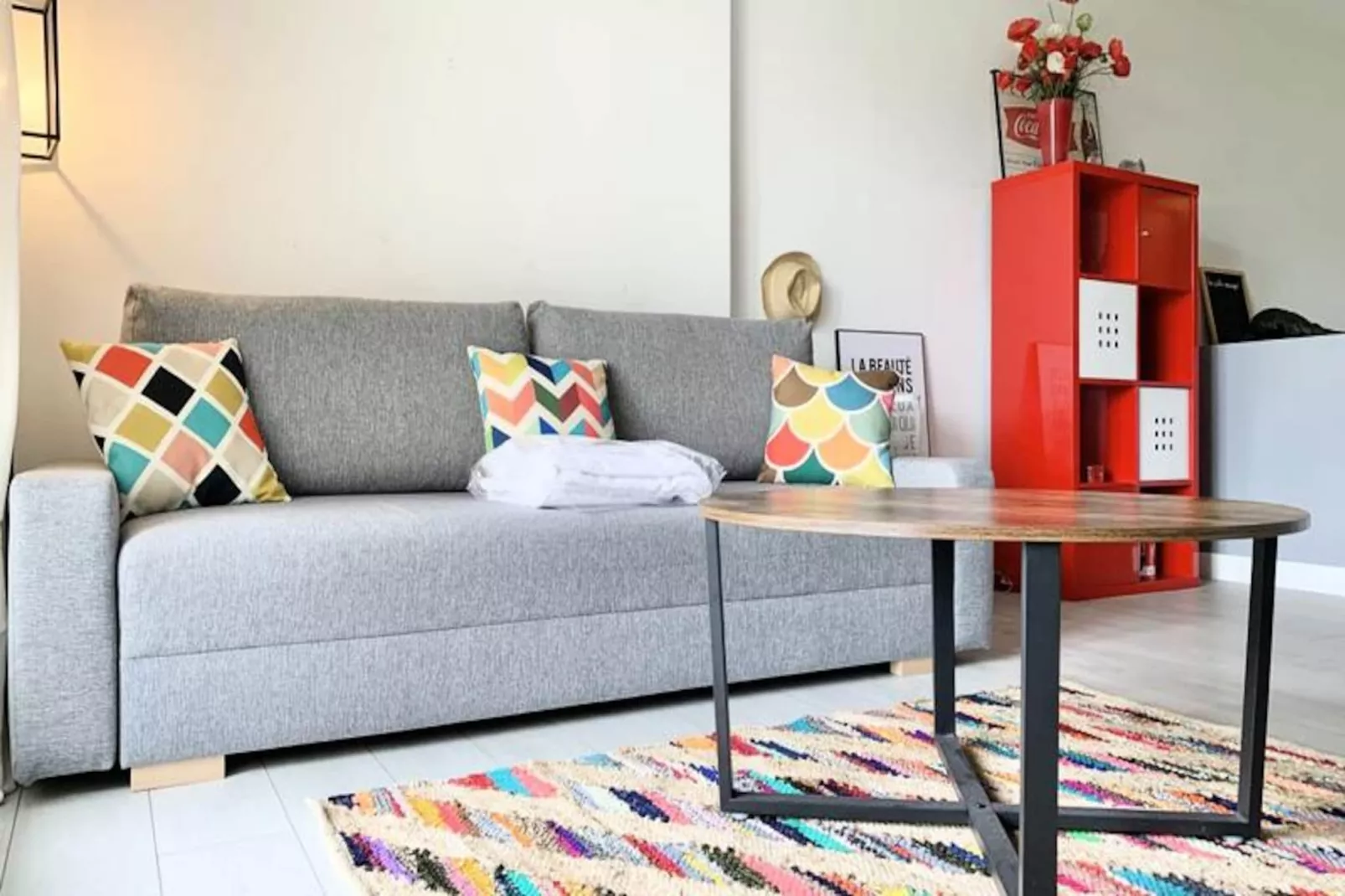 | The Red One 💋| Studio Canap&eacute;-lit | Proche Gem, Gare