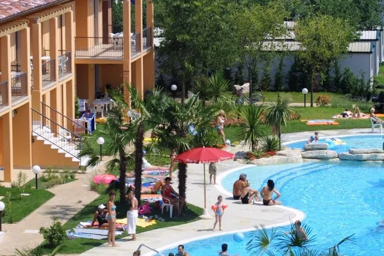 Holiday park Bella Italia, Peschiera-Ibisco-Zwembad