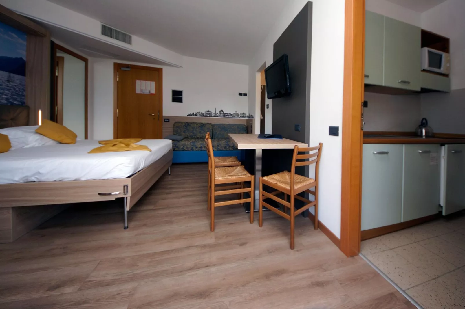 Residence Ambassador Suite, Riva del Garda-suite bilo-Keuken