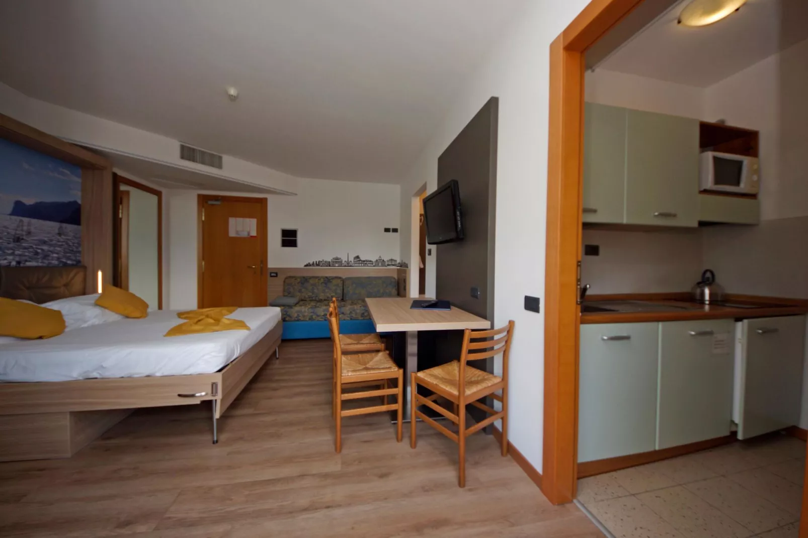 Residence Ambassador Suite, Riva del Garda-mono 3-Keuken