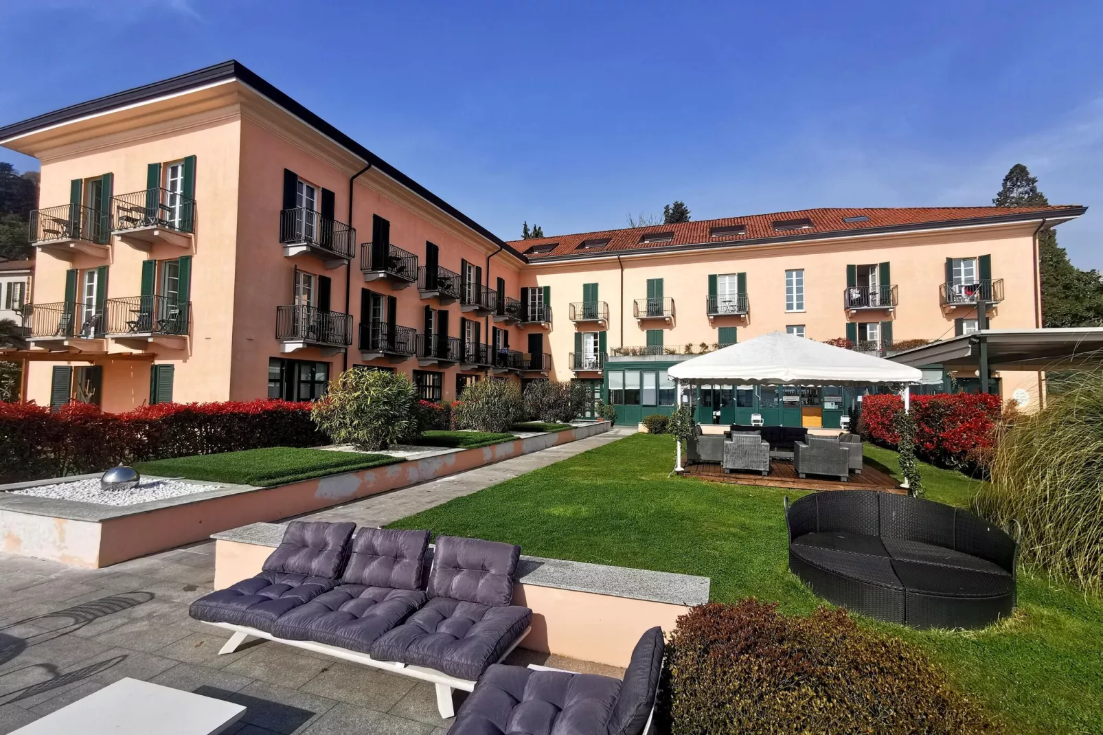 Residence Antico Verbano Meina-Trilo 6-Buitenkant zomer