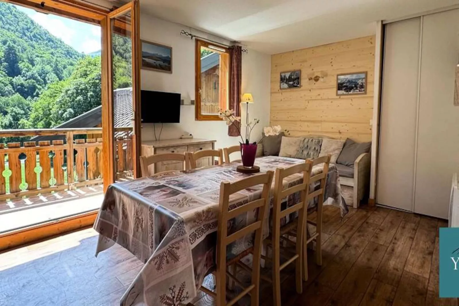 Les Chalets De L'arvan