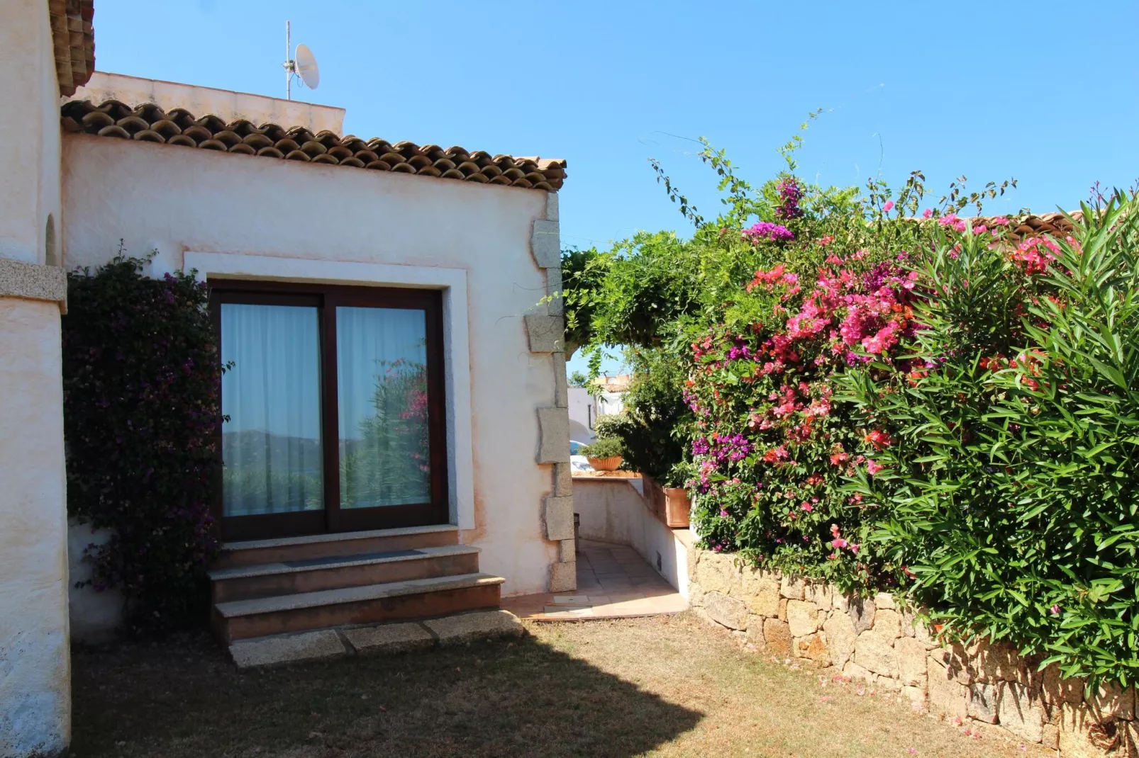 Holiday home, La Conia Cannigione-Villa Lu Nibaru Low 2-Tuinen zomer