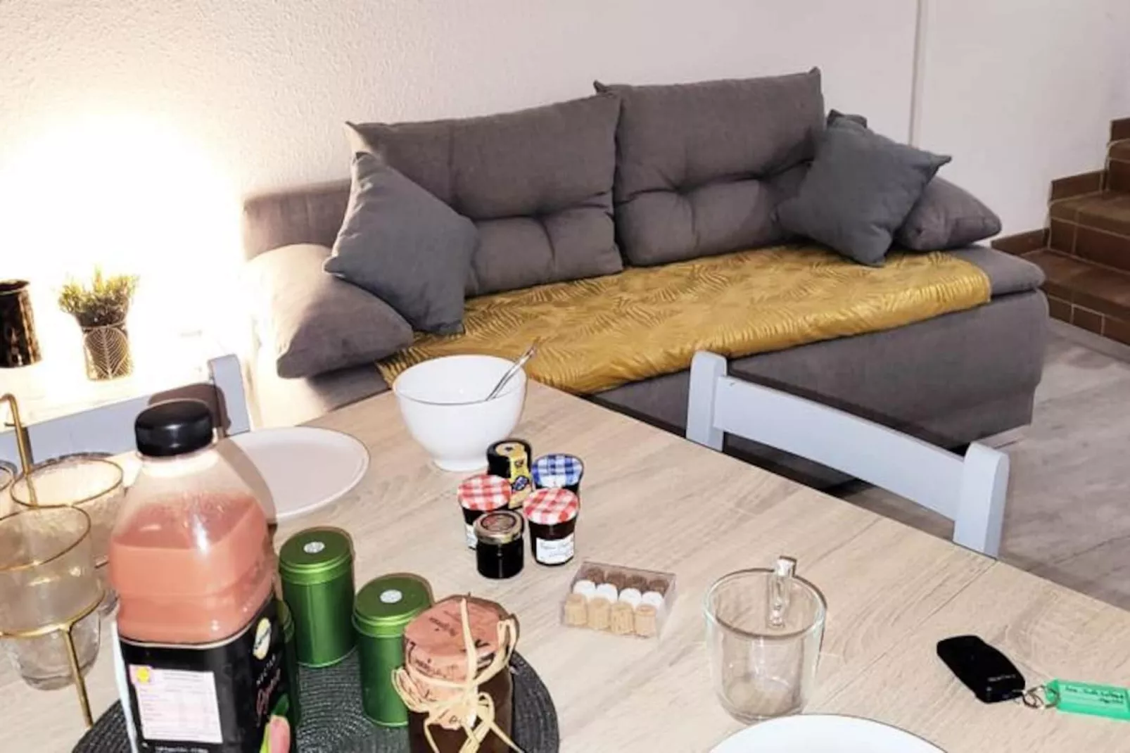 Résidence Petit Boudha Climatis&eacute; Mezzanine R&eacute;nov&eacute;  Parking 400m Plage ,50m Commerces