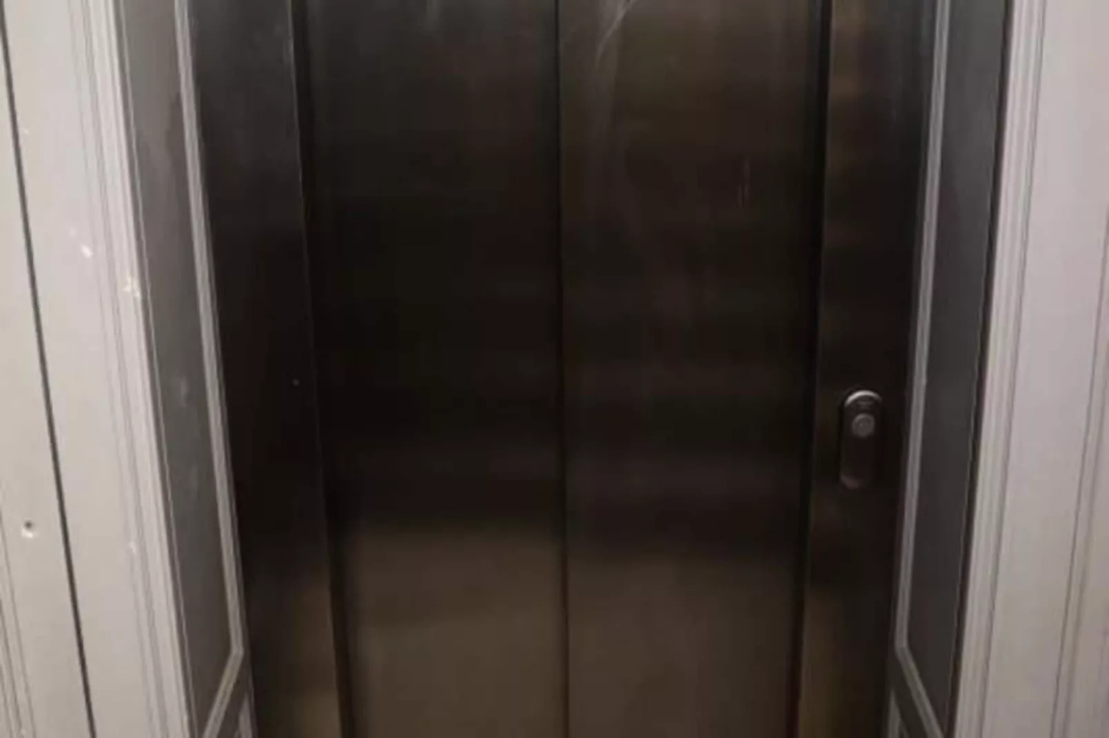 Appartement Prestations Haut Standing Avec Vue Sur La Place De La Bourse