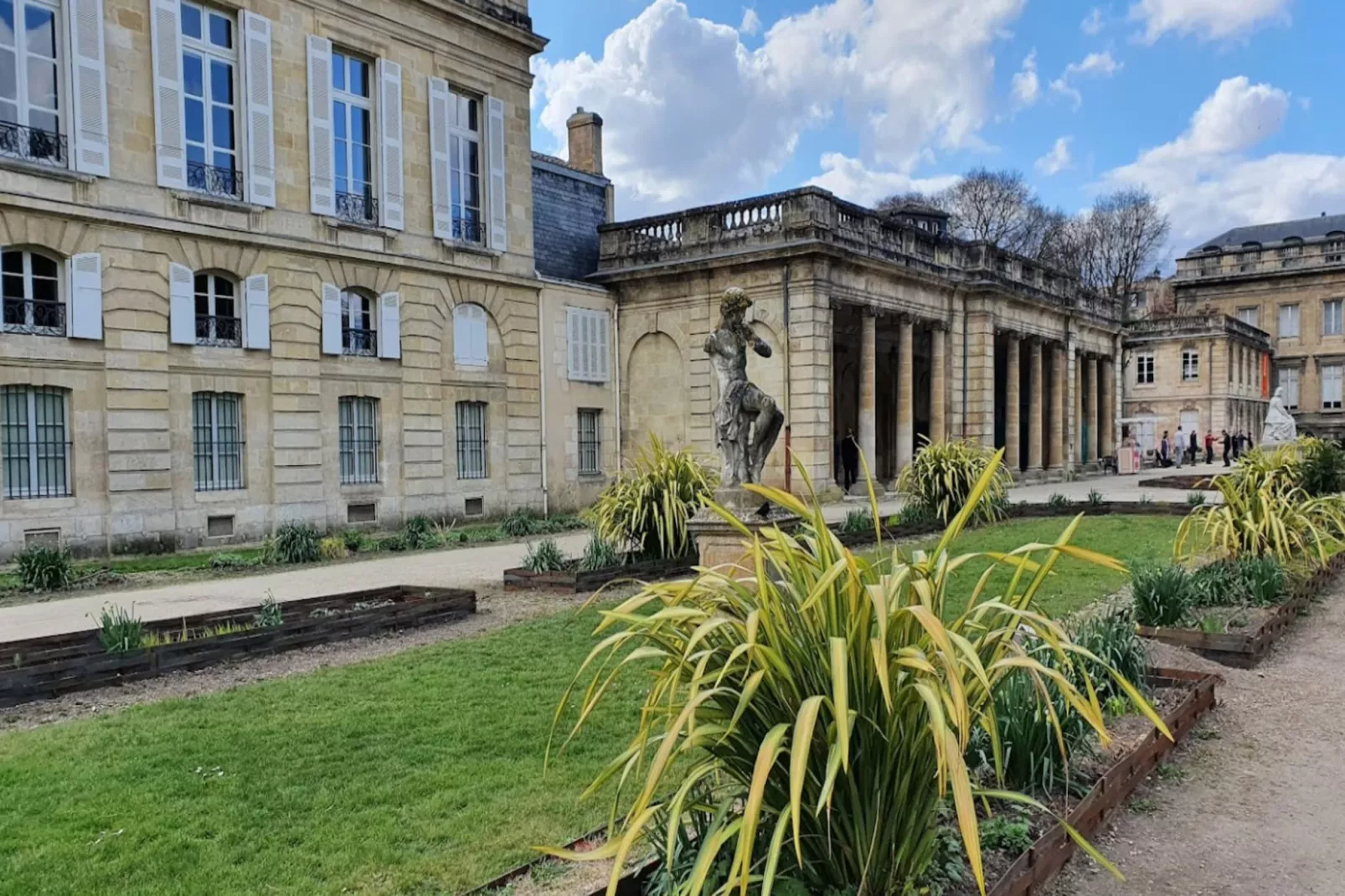 Maison Labruy&egrave;re - Familiale Aviau