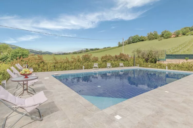 poolofhouse