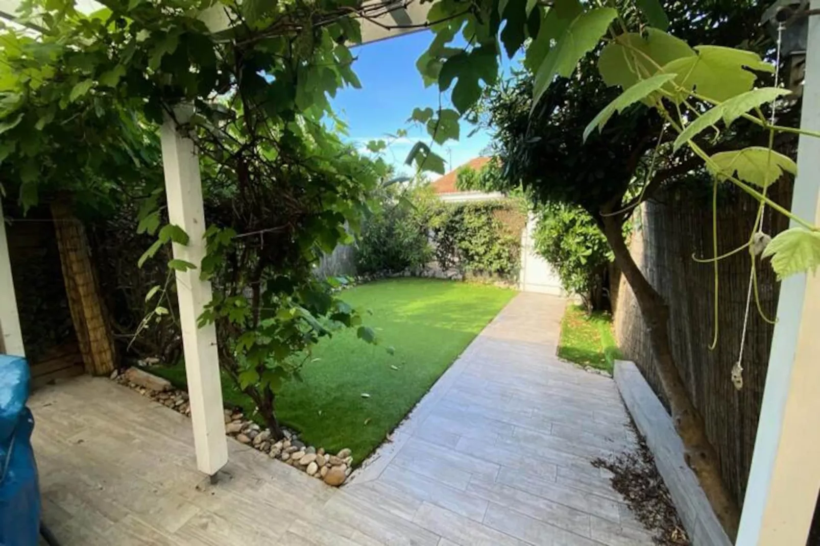 A Deux Pas De La Mer!