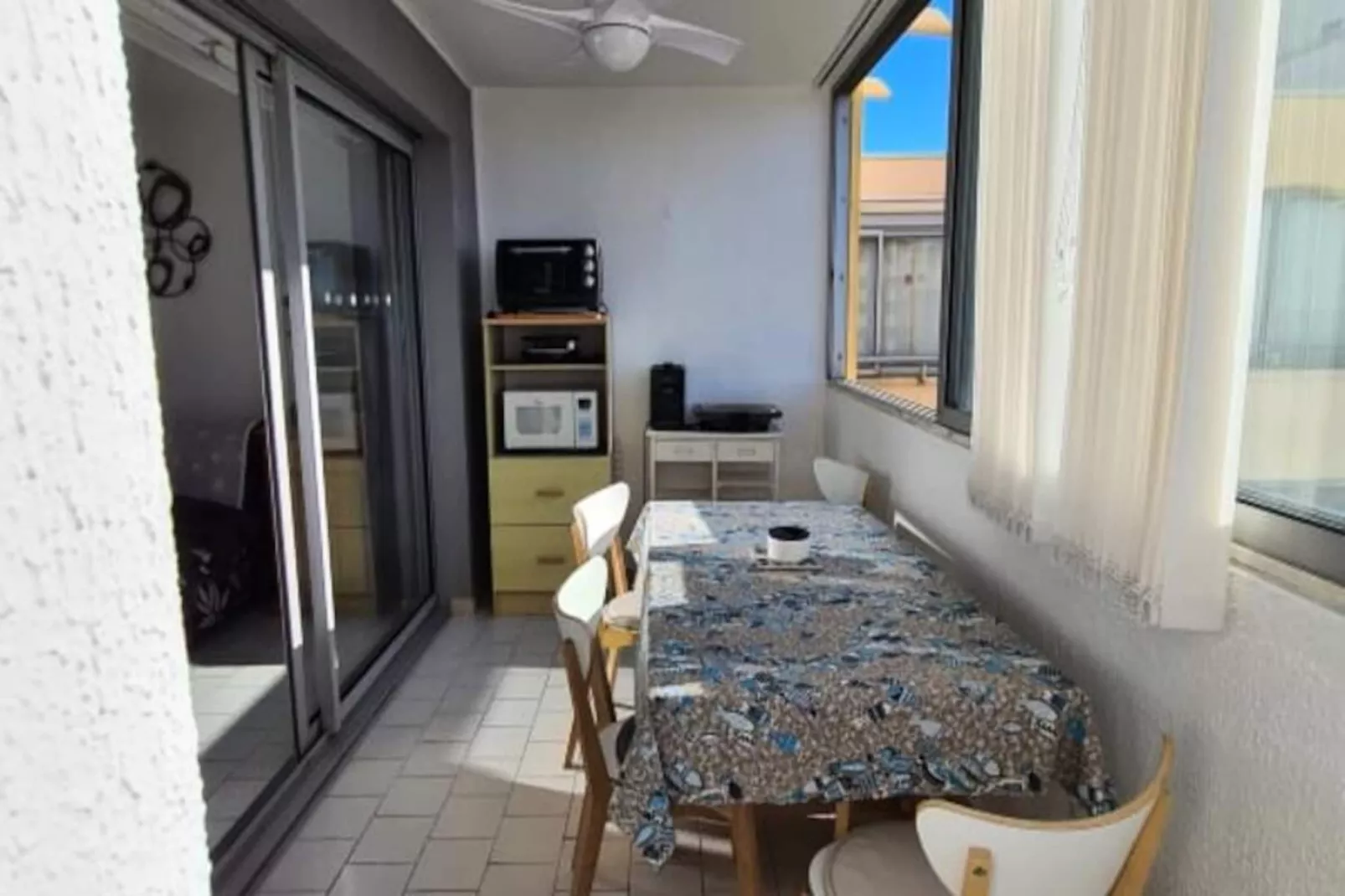 Proche Du Port Et De La Plage !