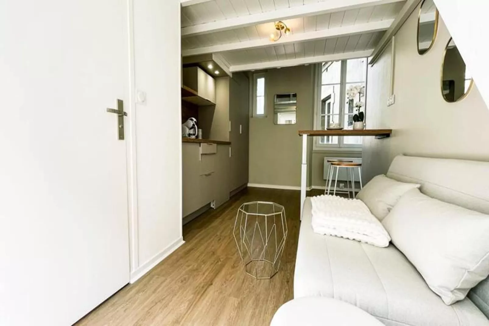 Le Studio En Duplex Championnet - Humbert Ii (droite) 👑