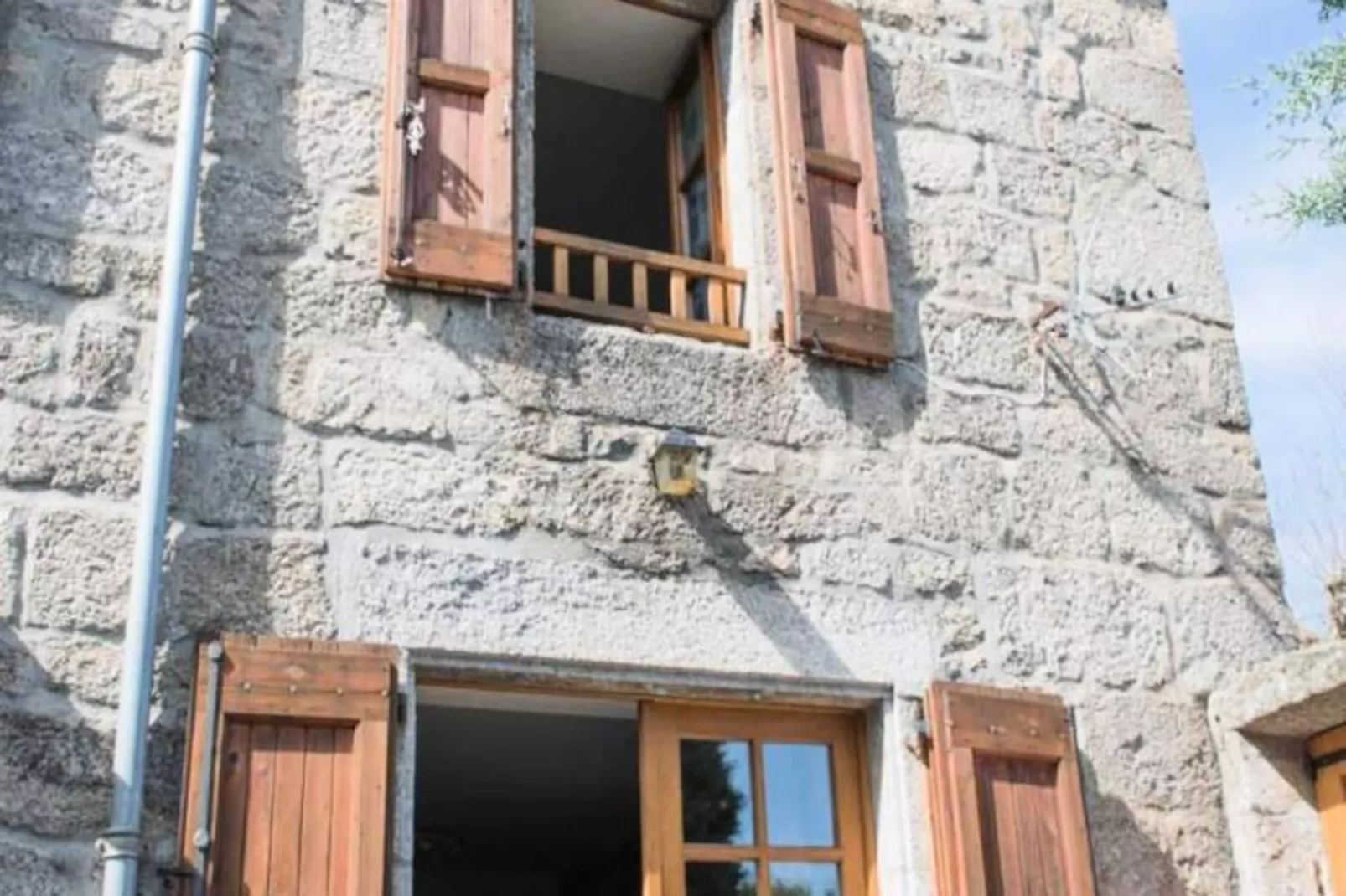 Gîte de France Gîtes de france 4 personnes au fau de peyre 2 épis