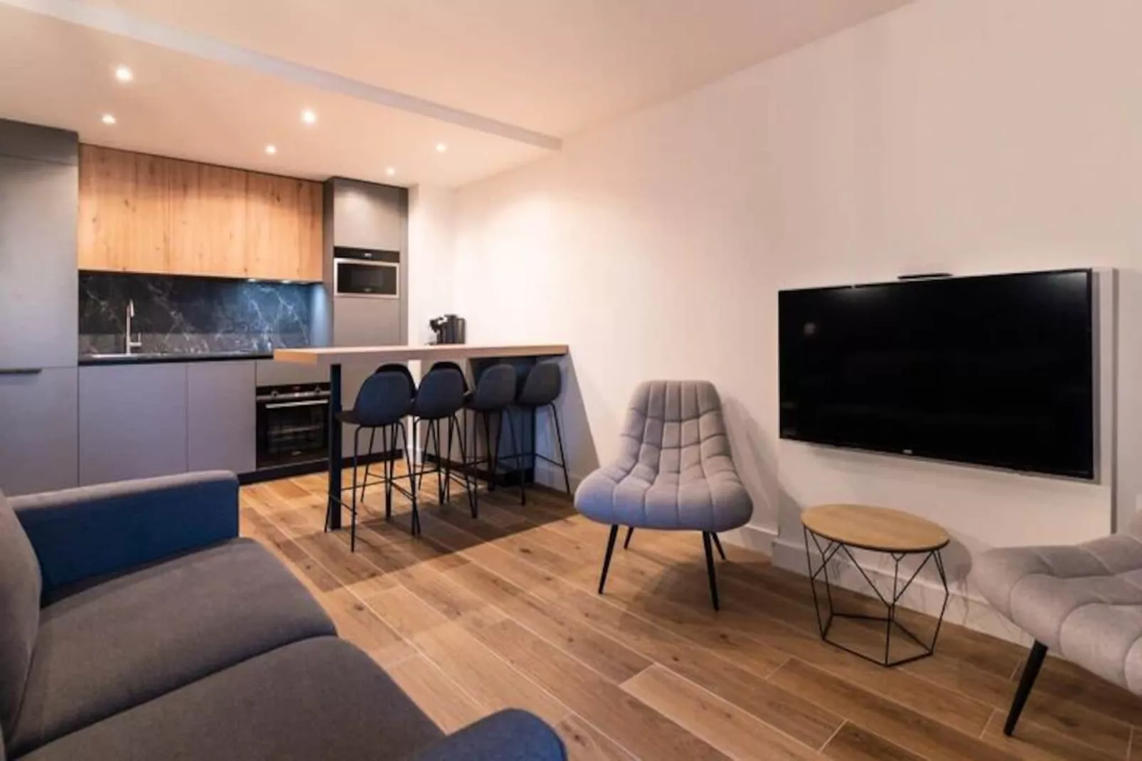 Résidence Appartement R&eacute;nov&eacute; Pour 5 Pers Avec Piscine, Tennis Et  Parking 232