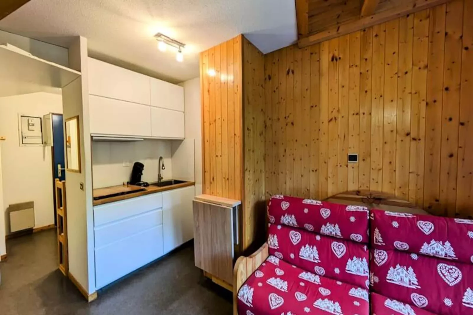 Au Centre De La Station, 6 Personnes