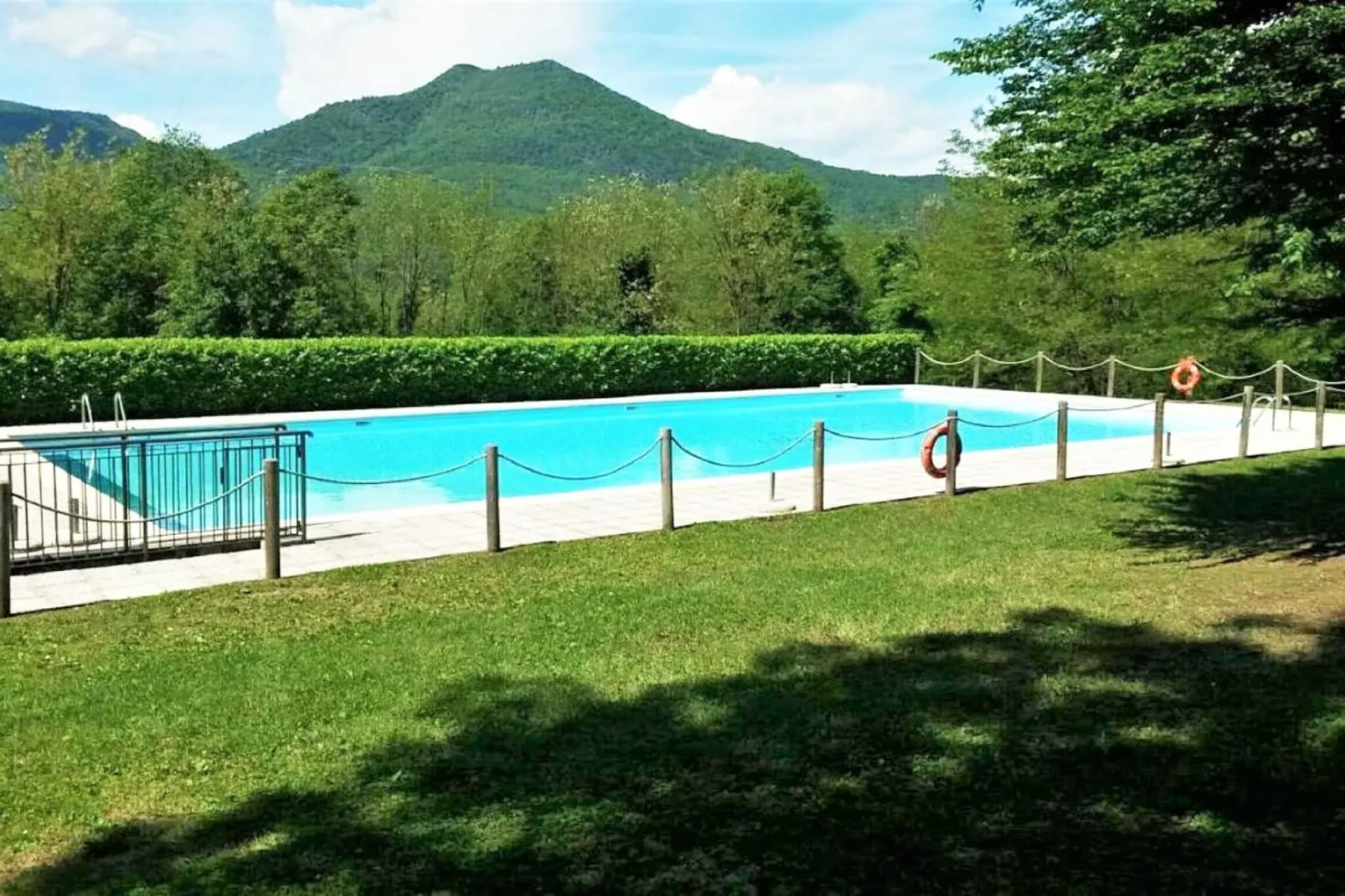 poolofhouse