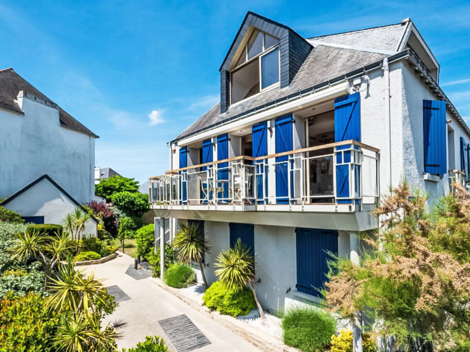 Les Néréïdes-Buiten