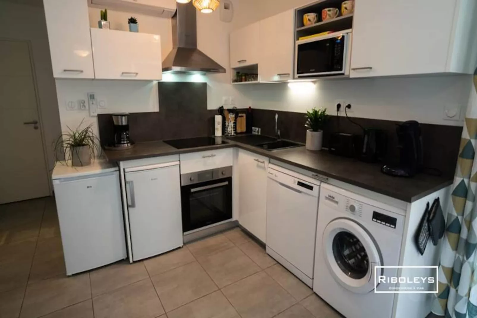 T2 Climatis&eacute; Avec Wifi Et Piscine