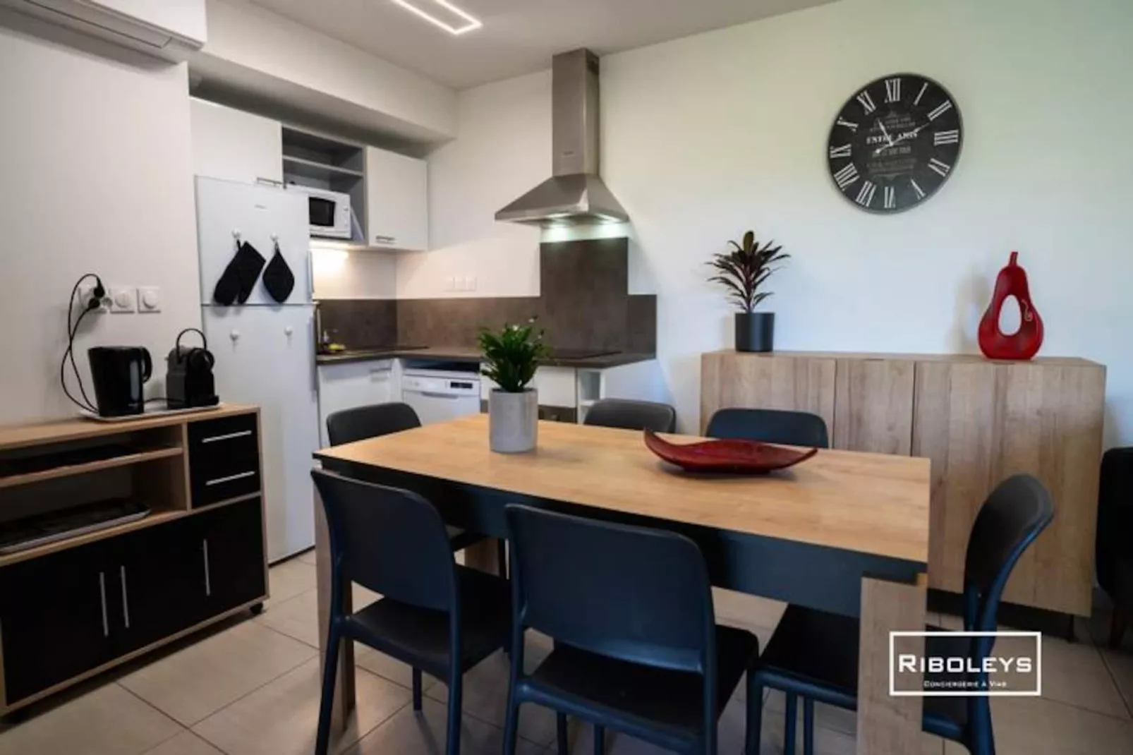 T4 Climatis&eacute; Avec Piscine &agrave; 400m De La Mer