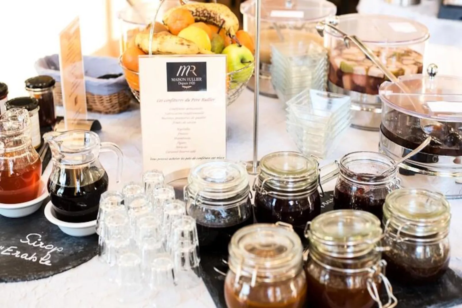 Suite Hôtelière Radiana***