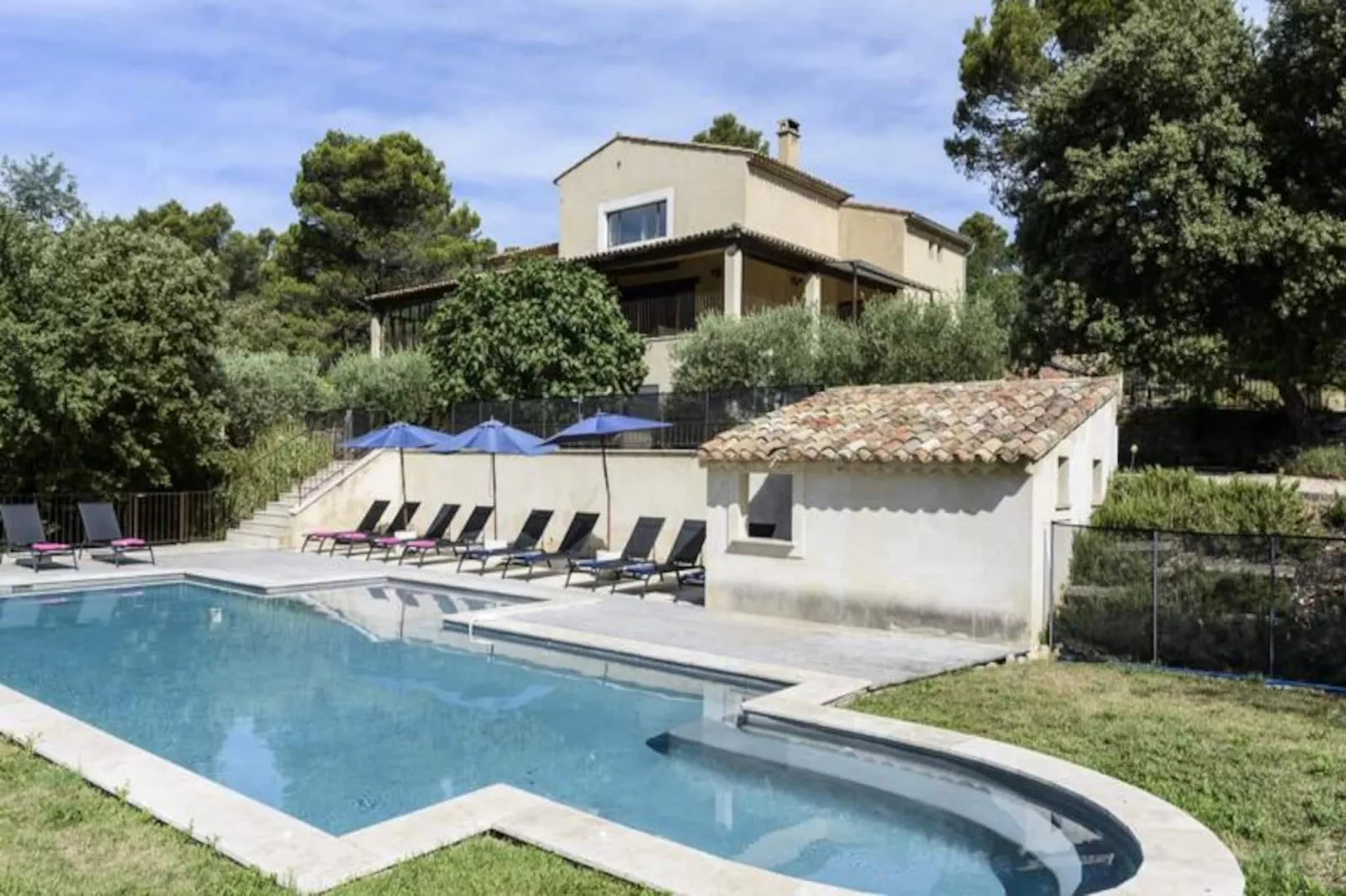 Les Gardis, Votre Refuge Id&eacute;al En Provence.
