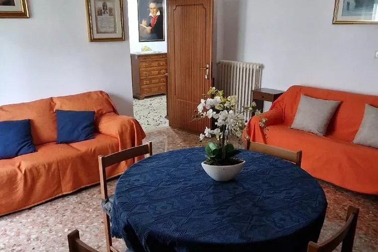 Appartamento a Tagliacozzo - Woonkamer