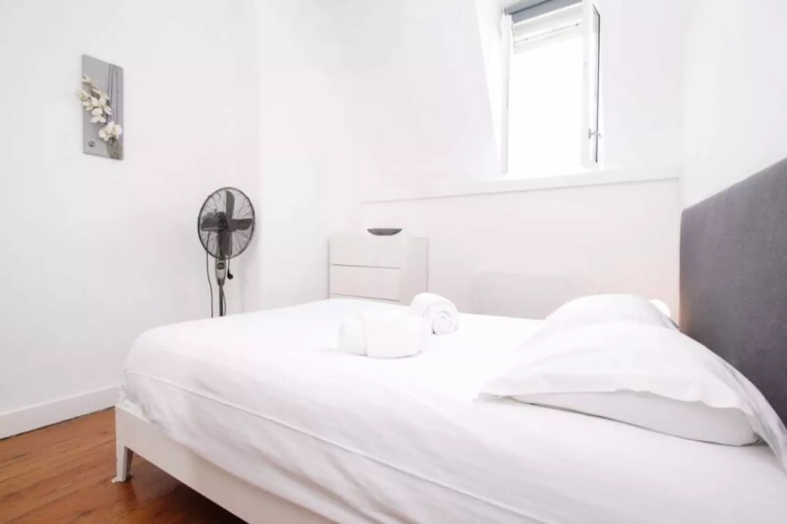 Bel Appartement Dans Un Immeuble Historique Proche Des All&eacute;es De Tourny