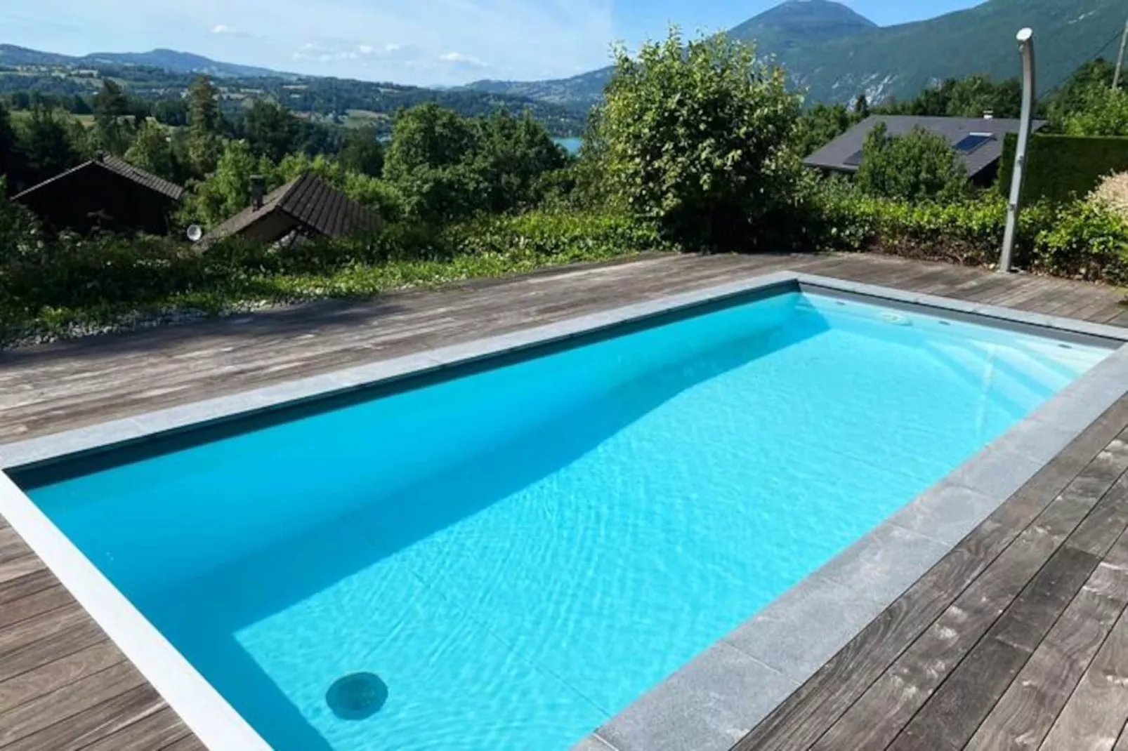Belle Villa Avec Piscine Jacuzzi Et Vue Lac