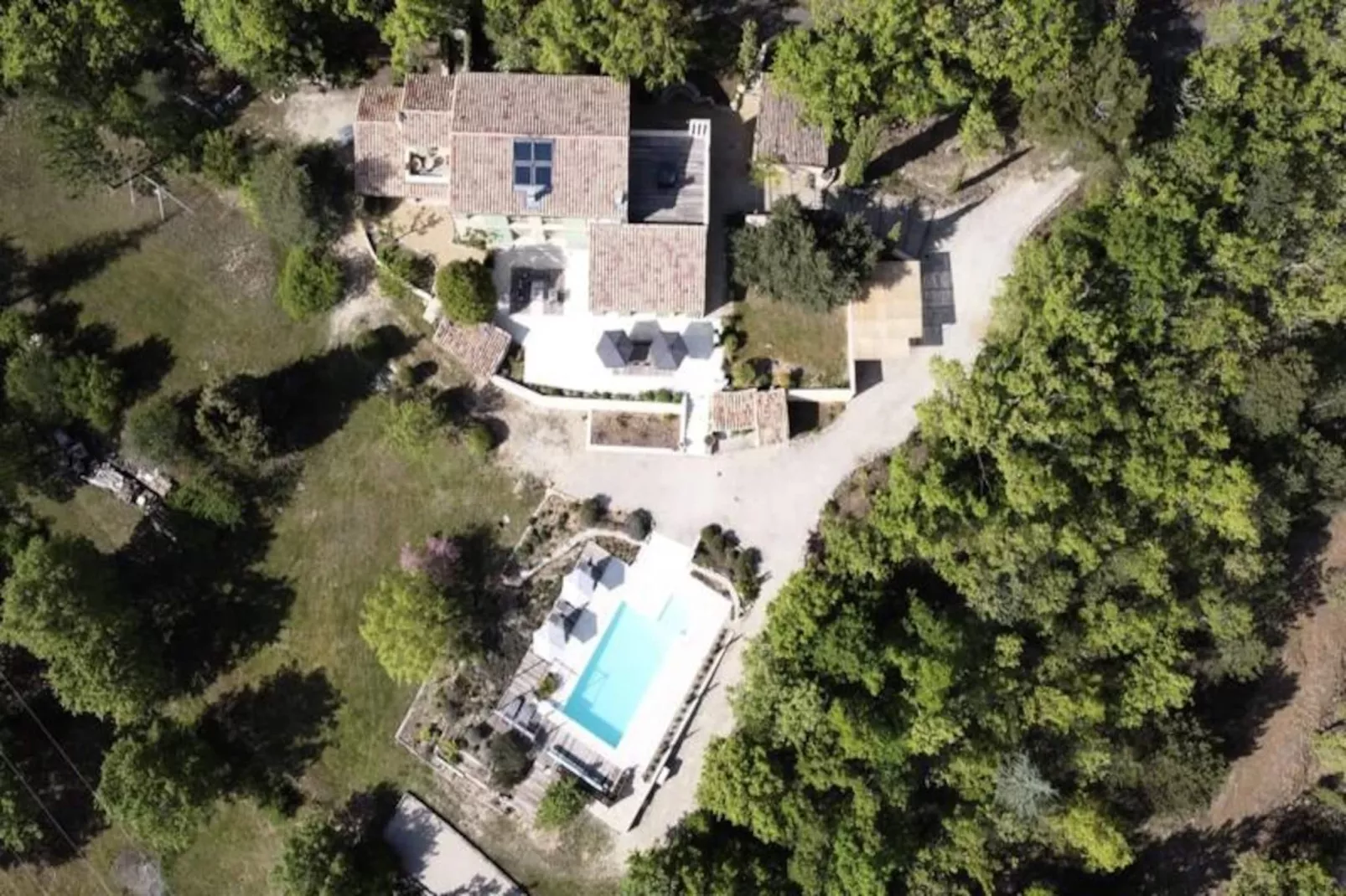 Magnifique Propri&eacute;t&eacute; Avec Vues Panoramiques Et Piscine Priv&eacute;e