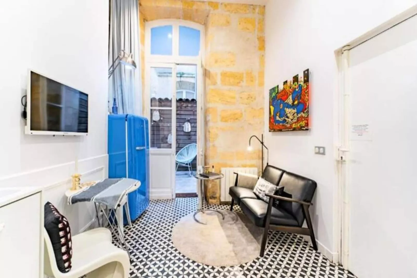 Studio D'architecte Charmant Dans Un Immeuble Du Xviii&egrave;me Dans Le Centre-Woonkamer