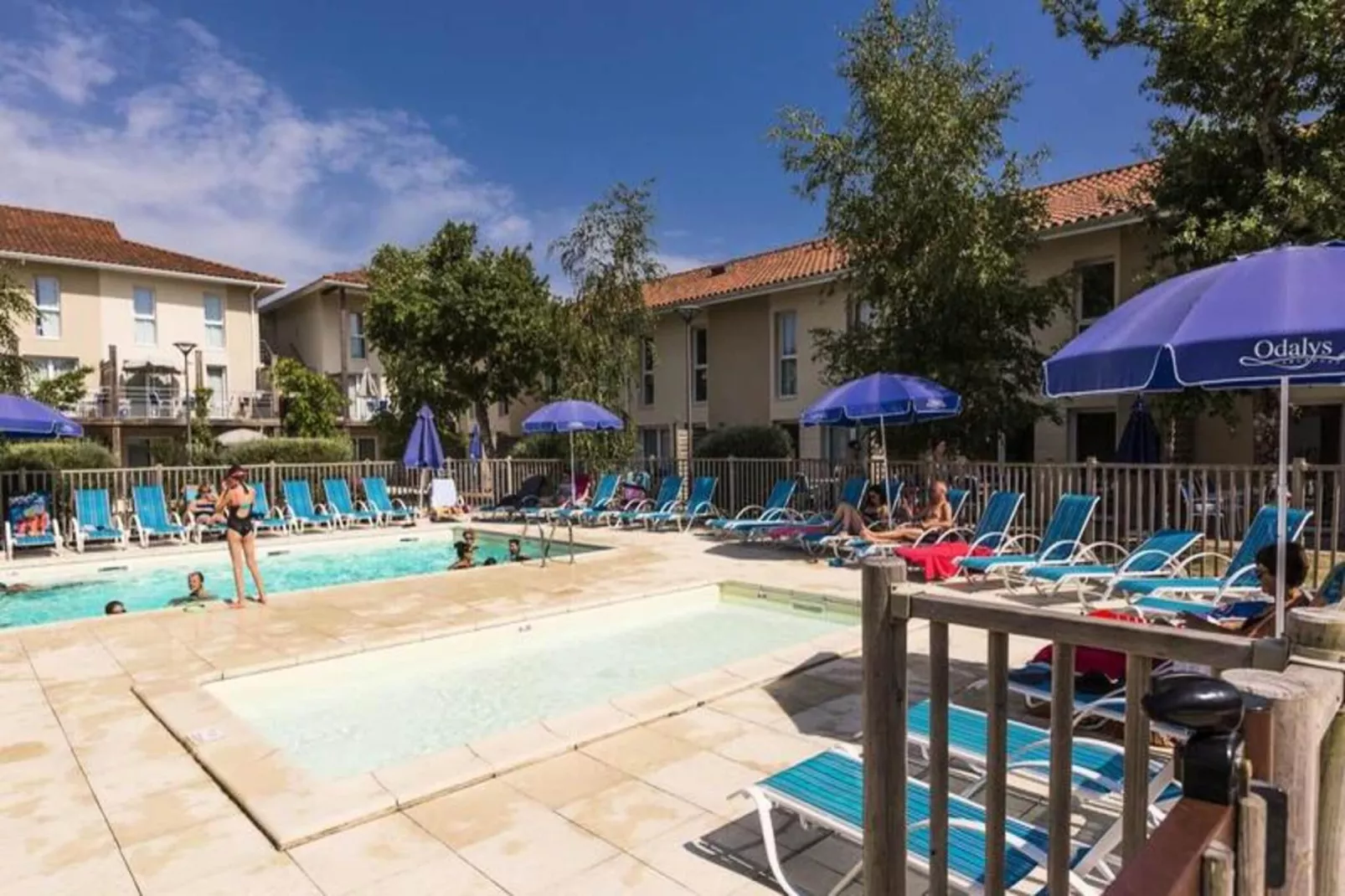 Résidence Odalys Le Petit Pont***-Zwembad