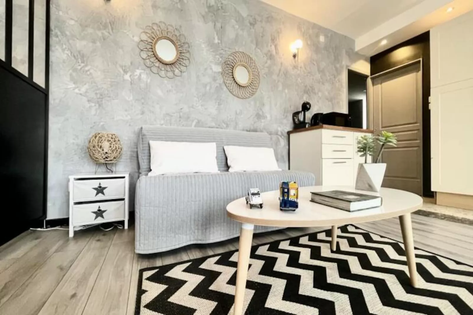 | Le Contemporain ⚙️| 6 Couchages | Wifi, Tram |-Image-tags.