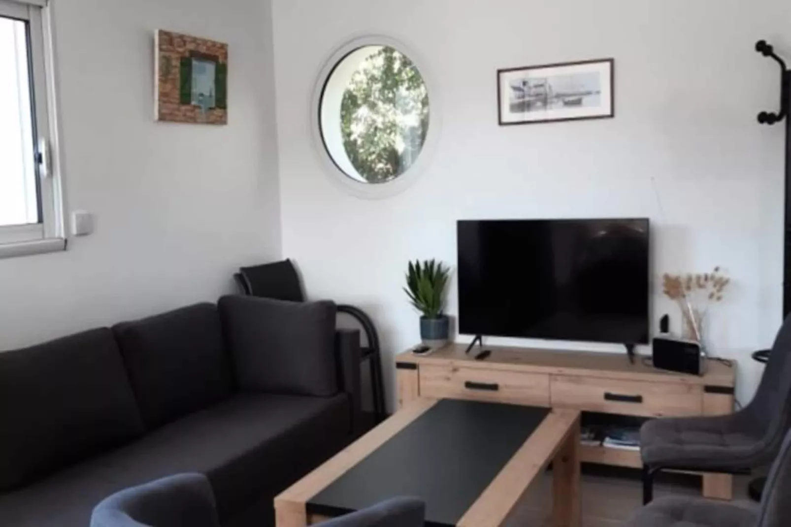 Résidence Maison Tamaris. Avec Jardin Et Clos-Image-tags.