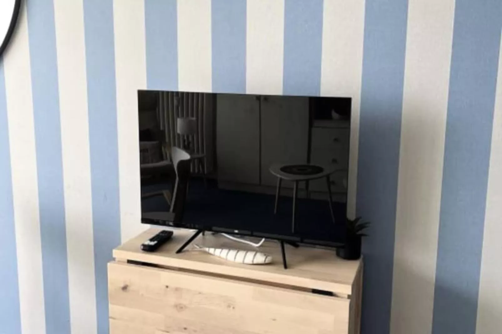 Résidence Vue Sur Les &icirc;les  2&egrave;me &eacute;tage Proche Thalasso-Woonkamer