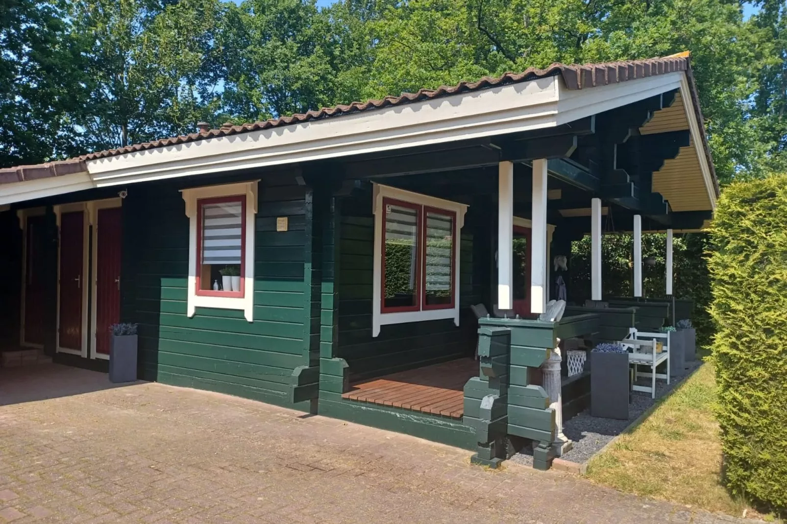 Hulshorsterhout-Buitenkant zomer