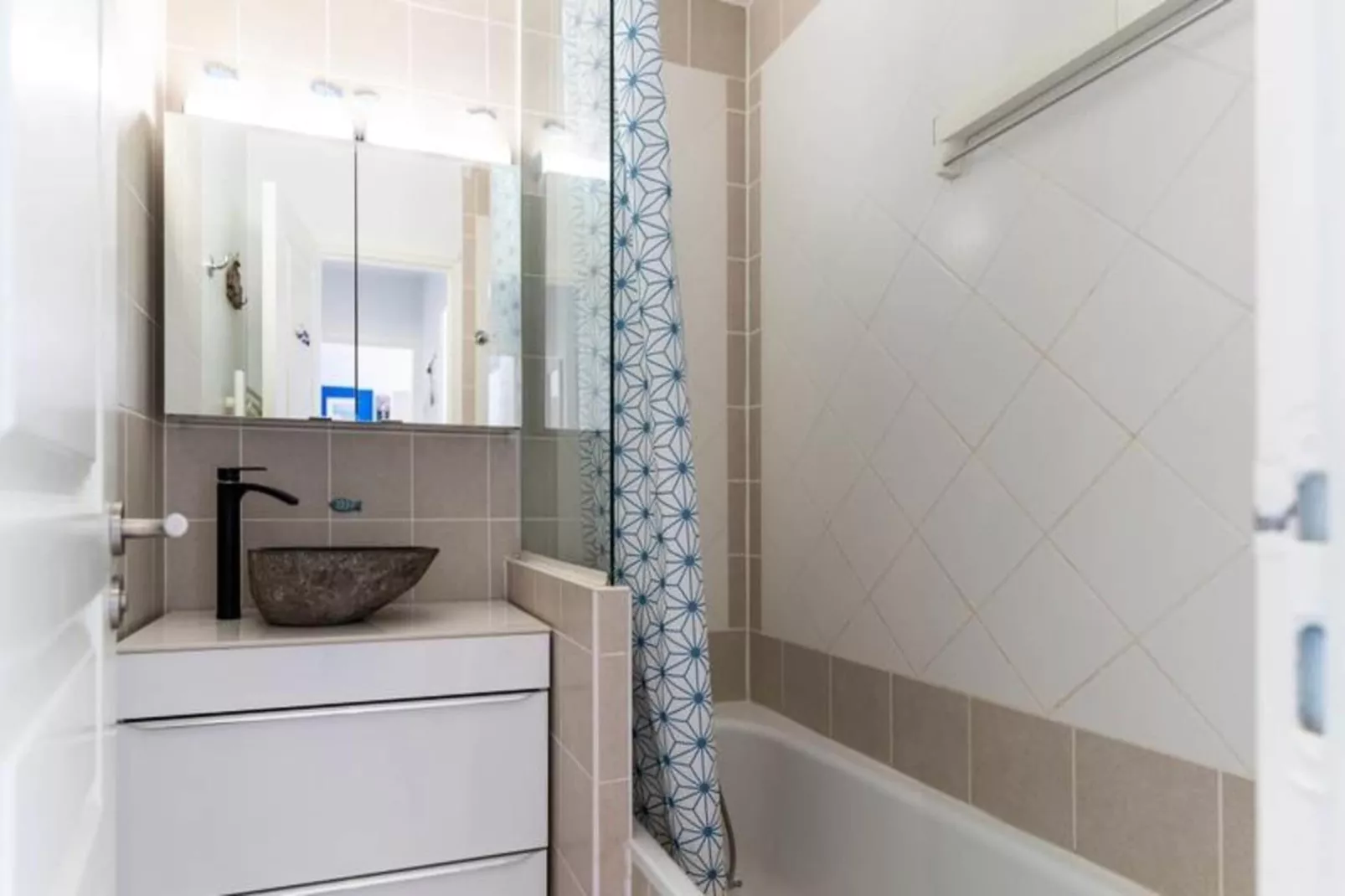 Résidence Appartement Pour 4 Pers Avec Piscine, Tennis Et  Parking 56-Buitenkant zomer