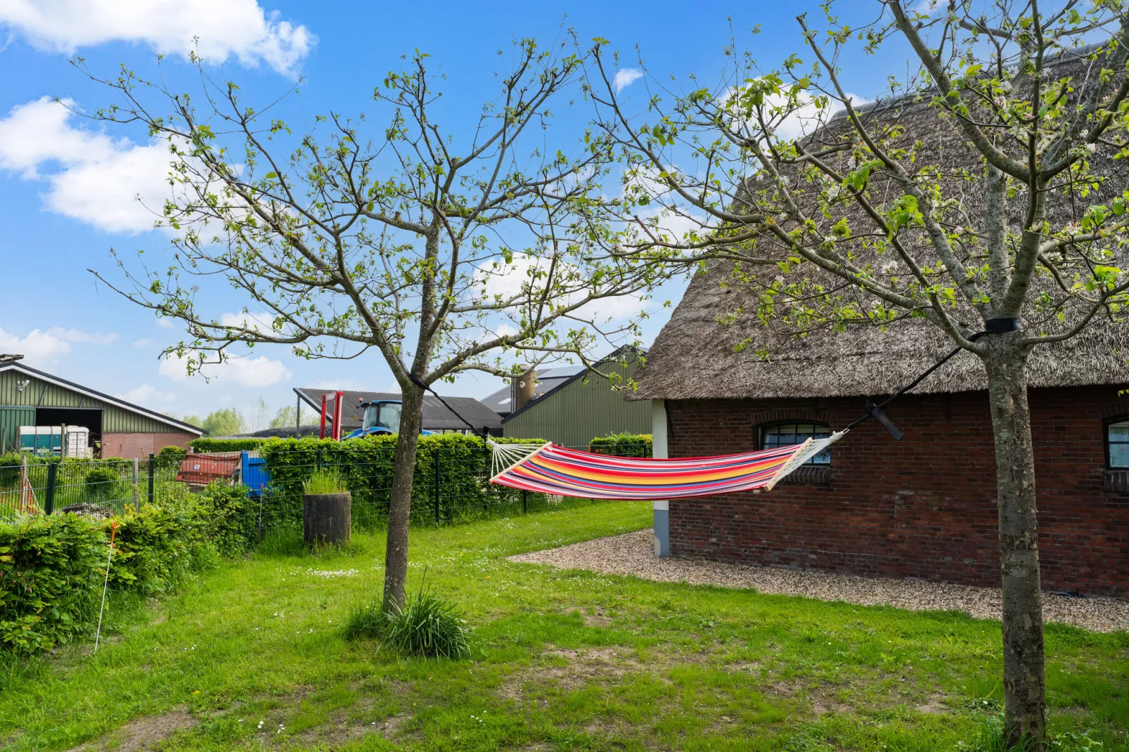 The Old Farmhouse-Buitenkant zomer