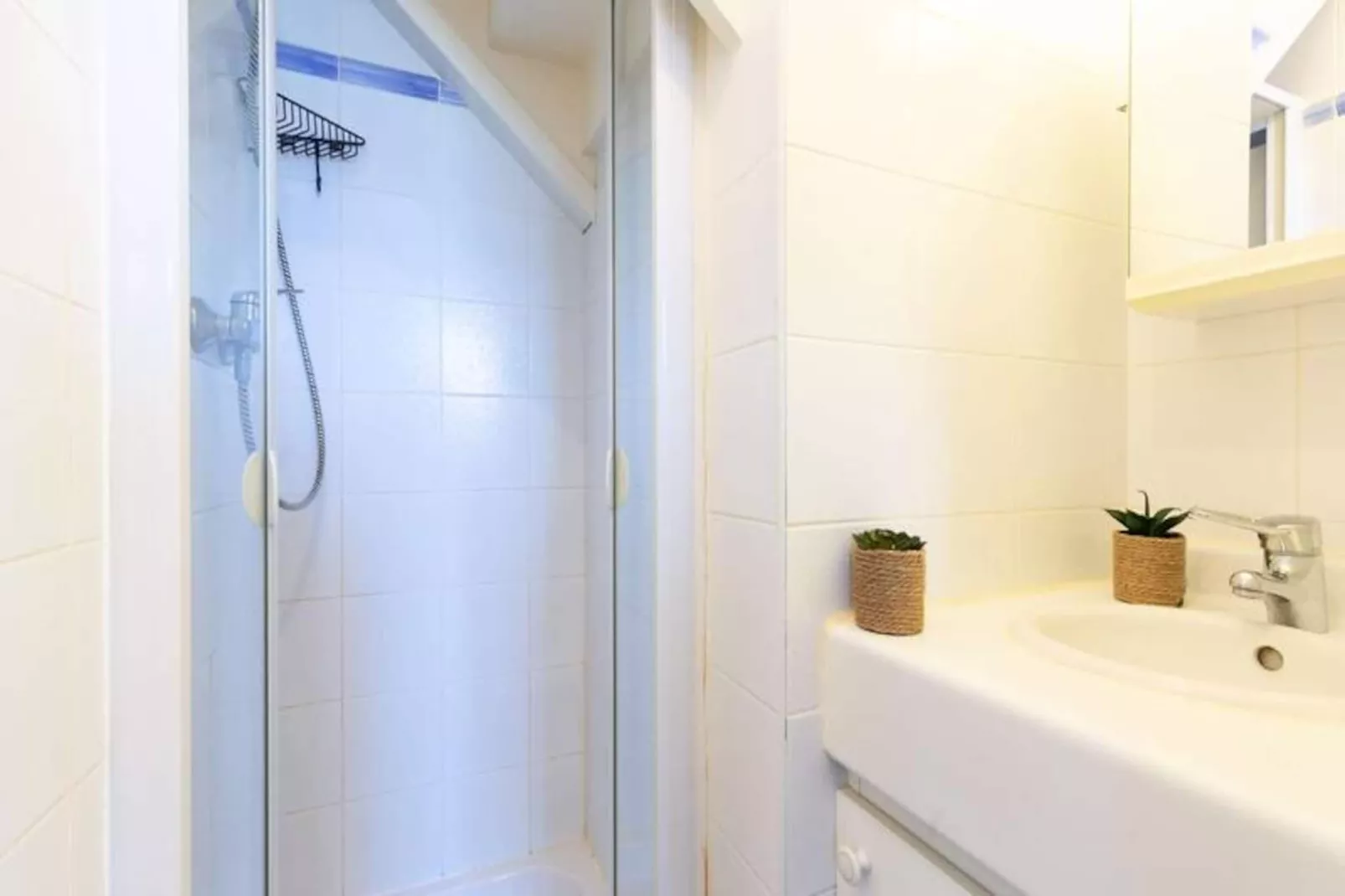 Résidence Arches Daure Bata-Image-tags.