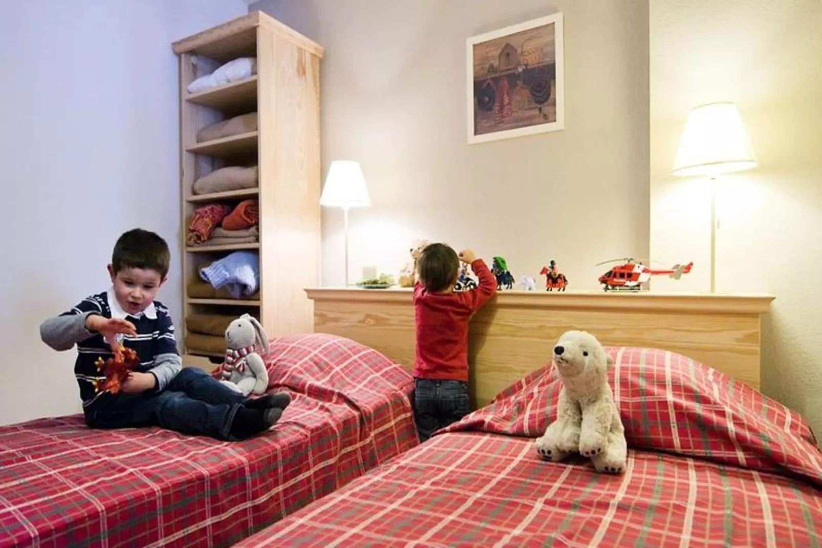 Résidence Goélia Le Domaine de Castella***-Buitenkant zomer