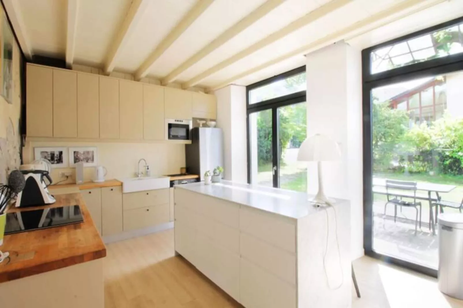 Maison Familiale, Cadre Paisible Et Piscine !-Image-tags.