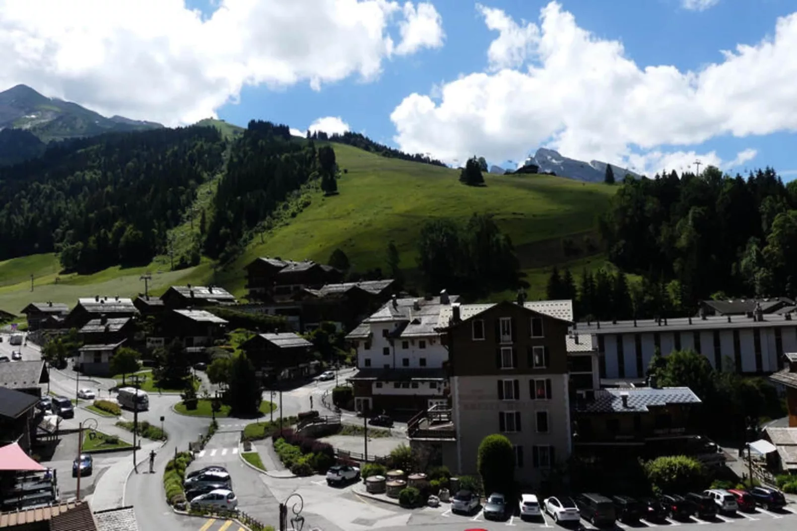 Appartements à La Clusaz-Buitenkant zomer