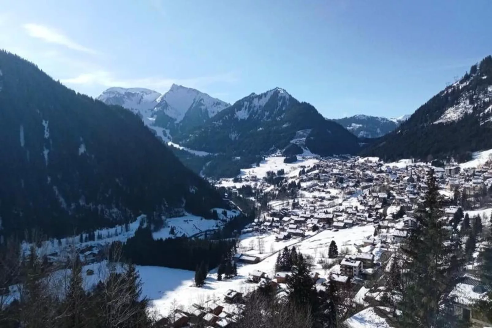 Chalets De Barbessine-Buitenkant zomer