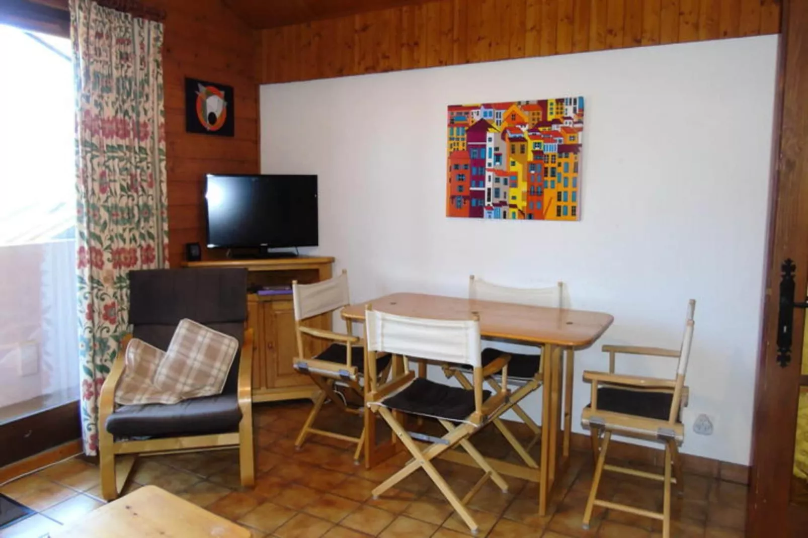 Résidence Sabaudia-Buitenkant zomer