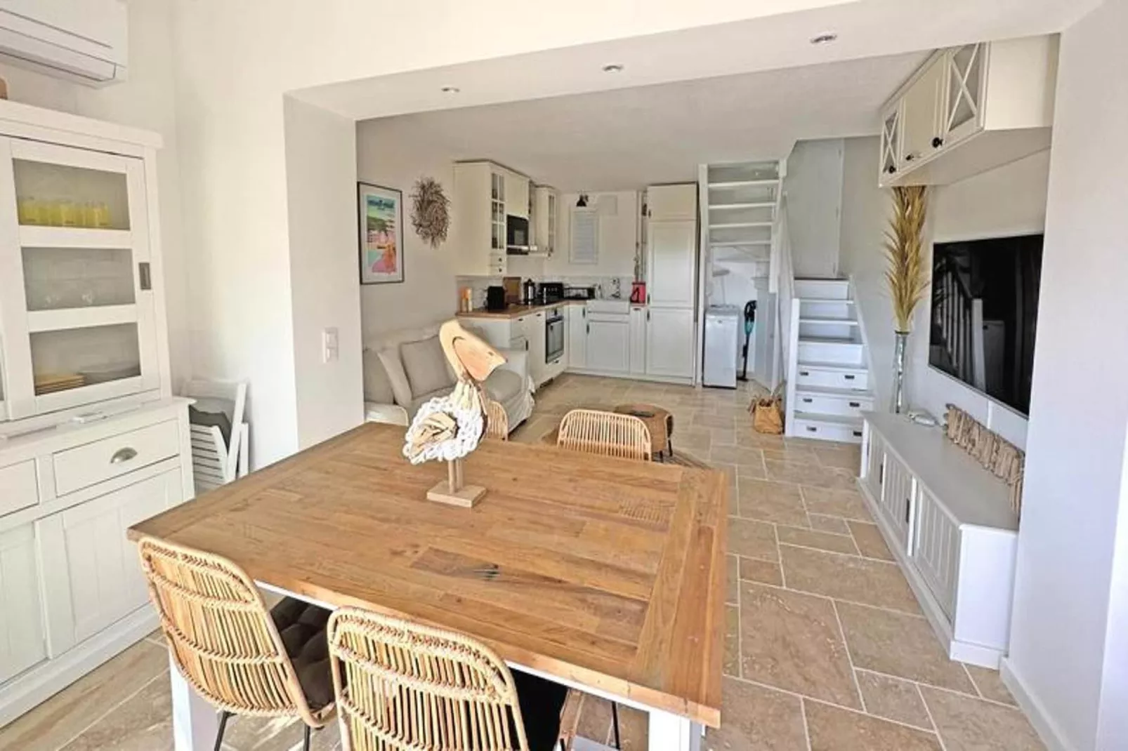 Résidence Bastides De Guerrevieille-Eetkamer