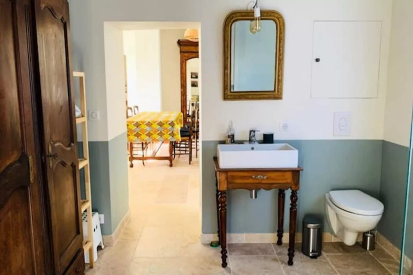 Maison En Pierre Proche Du Centre Ville-Image-tags.