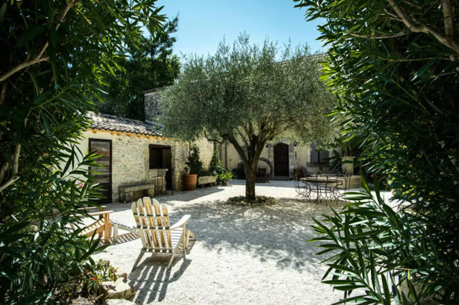 Mas Sylvie - Isle-sur-la-sorgue-Image-tags.